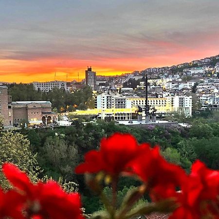 Paradise Apartment - Breathtaking View Veliko Tarnovo Exterior photo