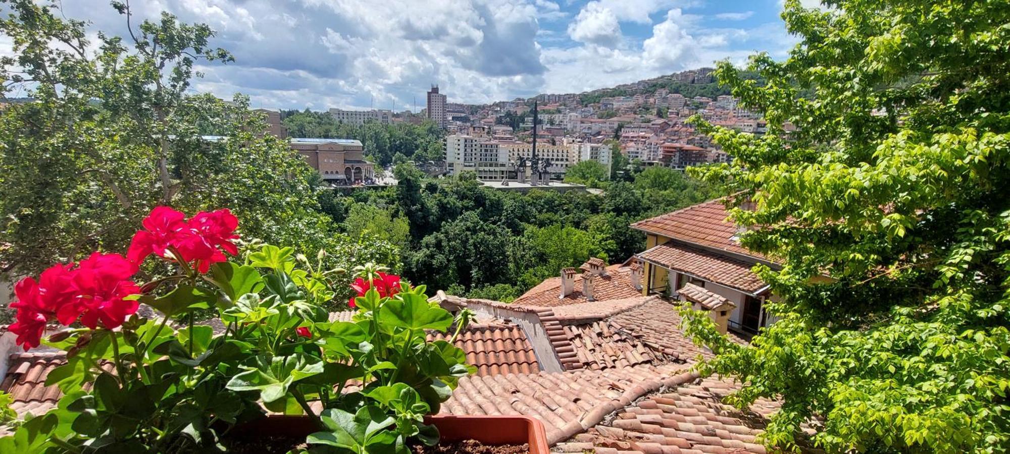 Paradise Apartment - Breathtaking View Veliko Tarnovo Room photo